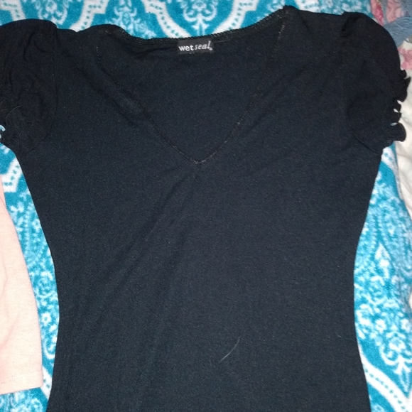 Bundle of 4 Wet Seal tops - Picture 6 of 7